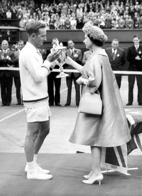 登喜路锦标 登喜路锦标