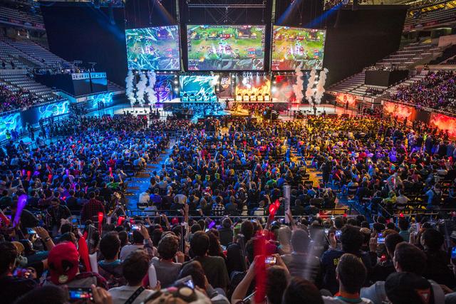 年对阵阿森 年对阵阿森