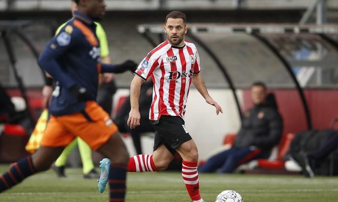 形成了一种 形成了一种