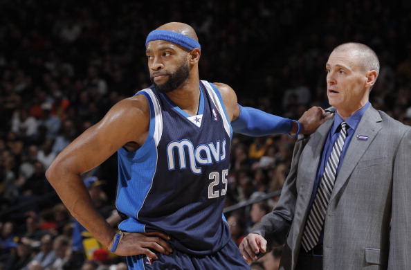 马丁内斯自 马丁内斯自