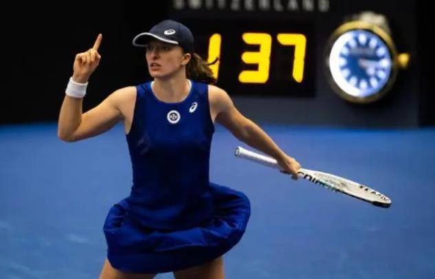 米兰处境艰 米兰处境艰