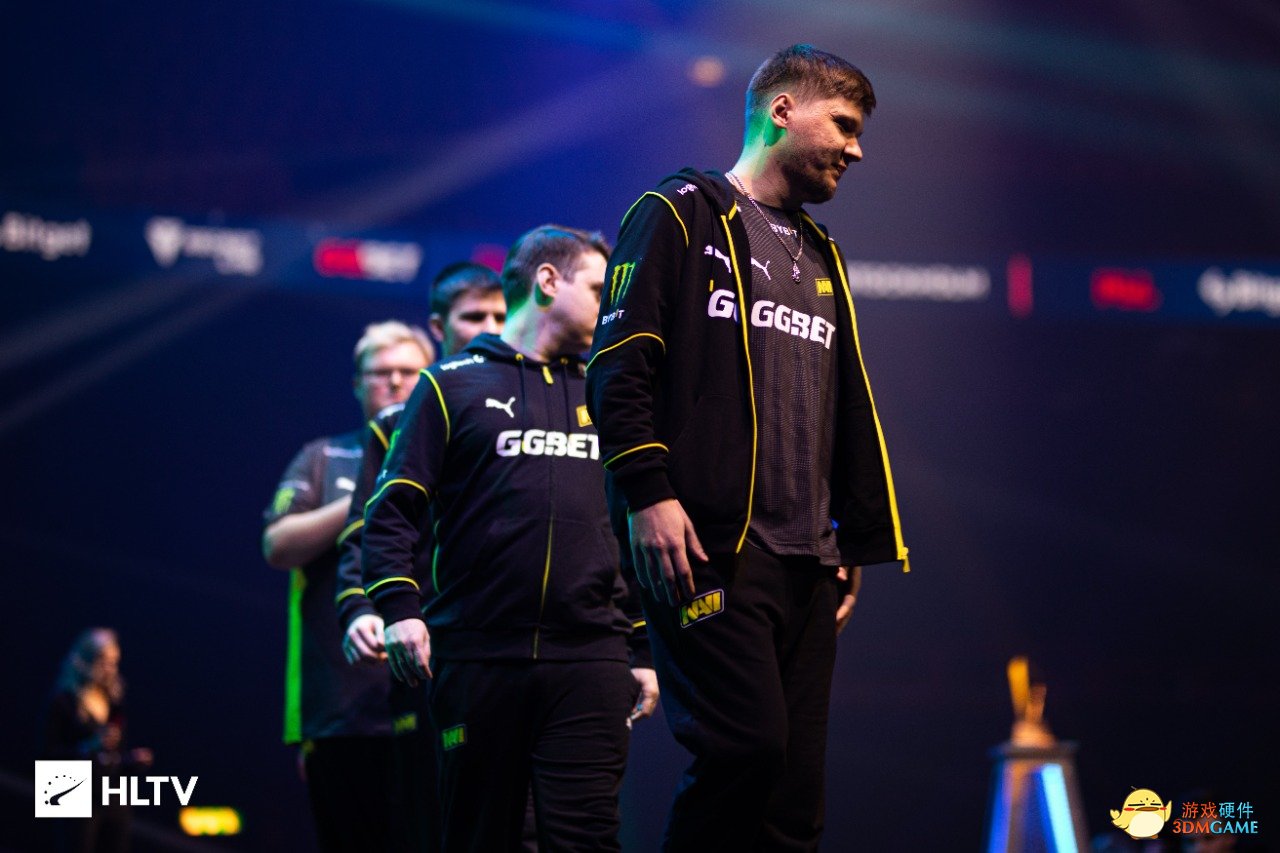 在世界足球 在世界足球