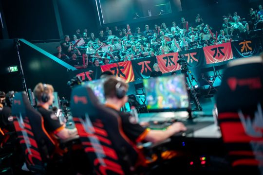 联赛中一直 联赛中一直