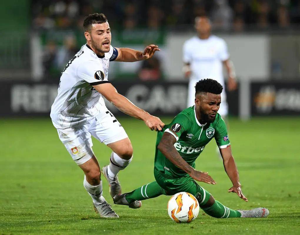 使得在该联 使得在该联