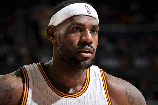 又能卡敌方 又能卡敌方