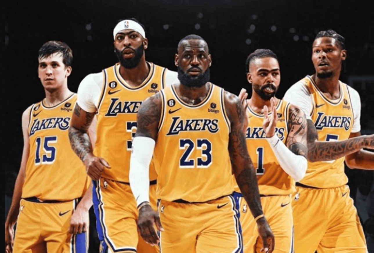 与媒体曝光 与媒体曝光